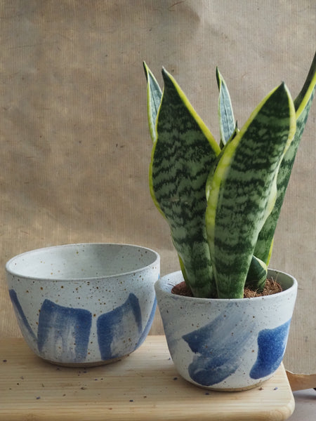 Large planter - blue stripes