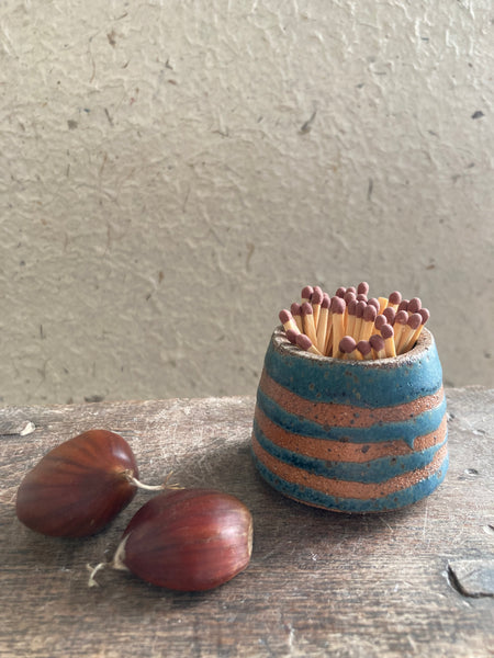 Striker pot - teal with stripes