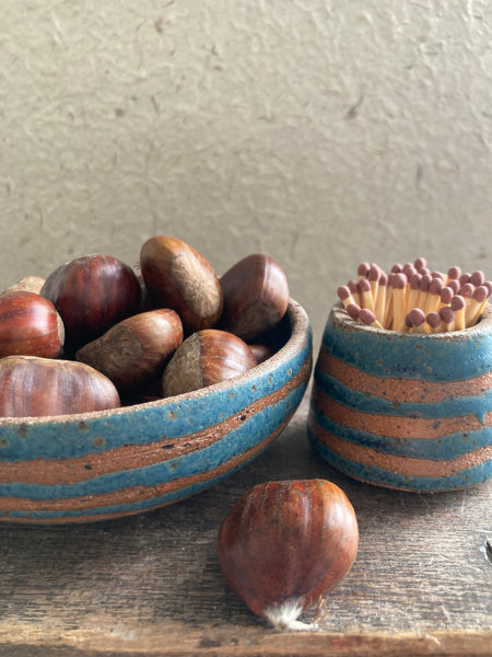 Striker pot - teal with stripes