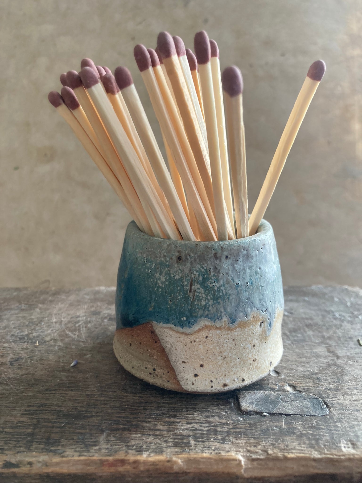 Striker pot for long matches - Sea Spray