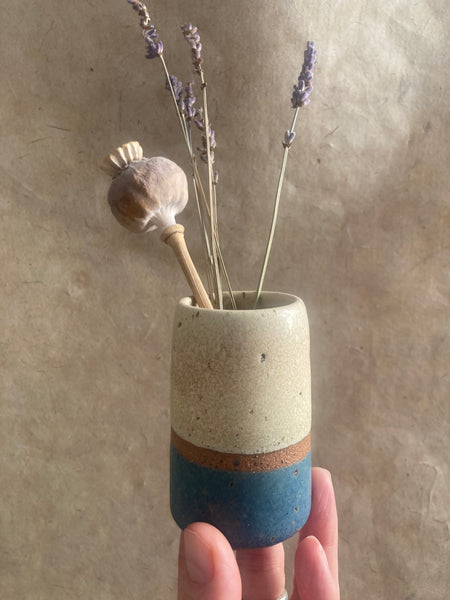 Bud vase - Shore