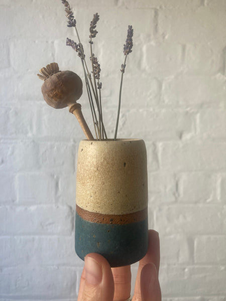 Bud vase - Shore