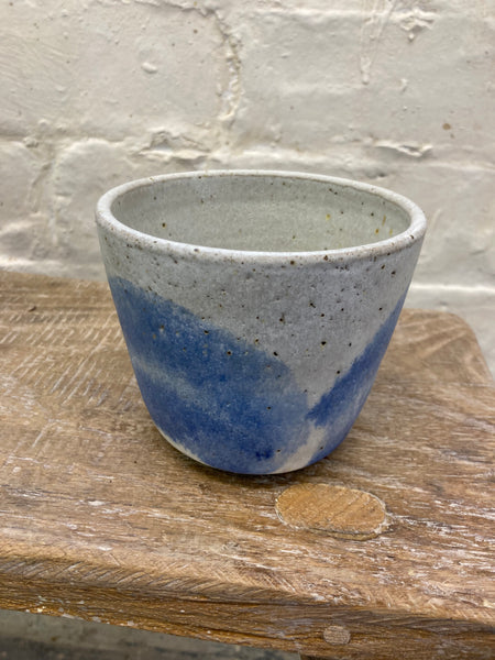 Large mug - blue curves