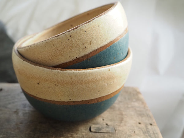 Medium bowl -Shore