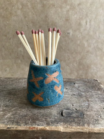 Striker pot - teal with pattern