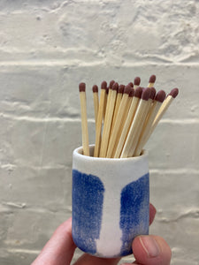 Striker pot (for long matches) - blue stripes
